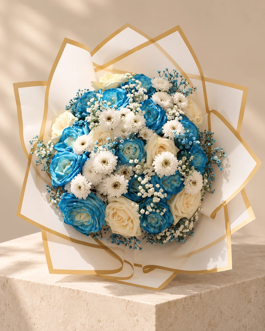 Lidira: Blumen in Blau und Weiß
