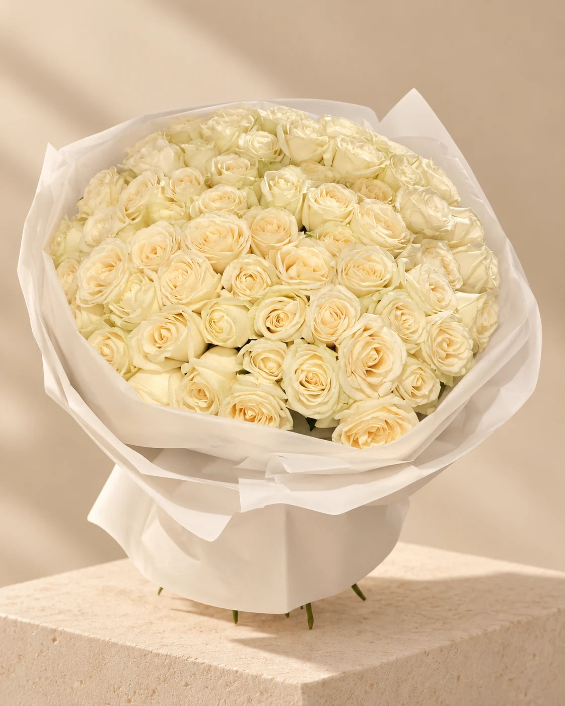 Lidira: Weiße Rosen mit Klasse